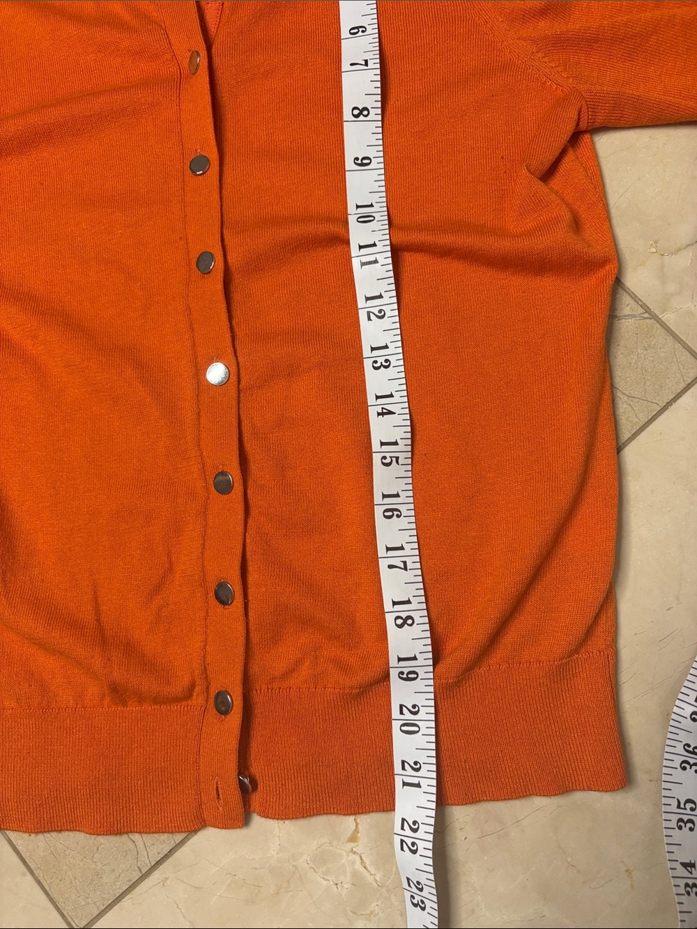 ⭐️ Banana Republic Classic Orange Crewneck Cardigan with tiny flaw- size Small - Picture 5 of 7